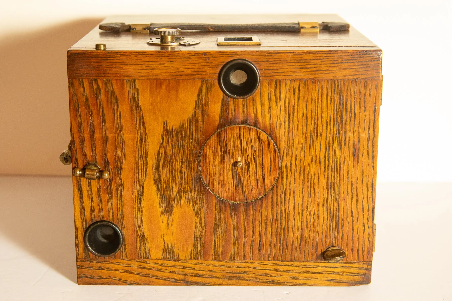 General 5 — Stuart Fabe's Antique Camera Collection